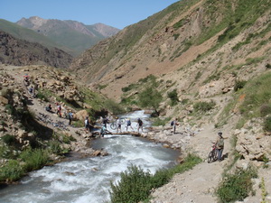 رود حاشیه روستای نمارستاق