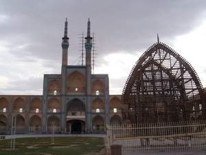 میدان امیرچخماخ یزد